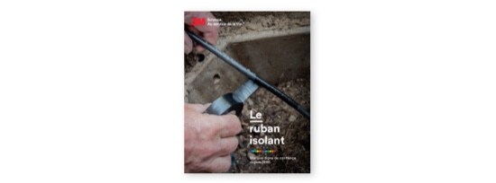 Une brochure montrant un électricien enveloppant un câble dans du ruban isolant noir.
