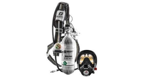 3M™ Scott™ Ska-Pak AT with full body harness.

