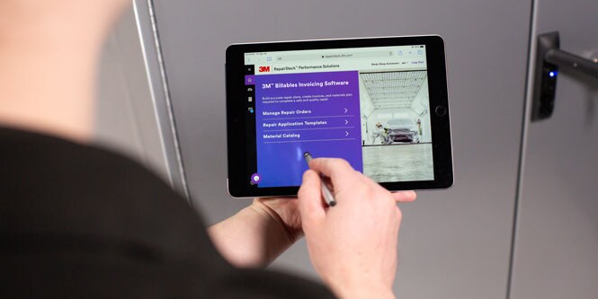 Une tablette avec une page 3M.
