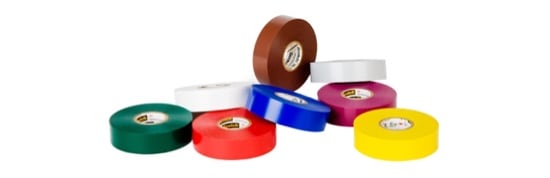 Une pile de rubans isolants de diff&eacute;rentes couleurs.